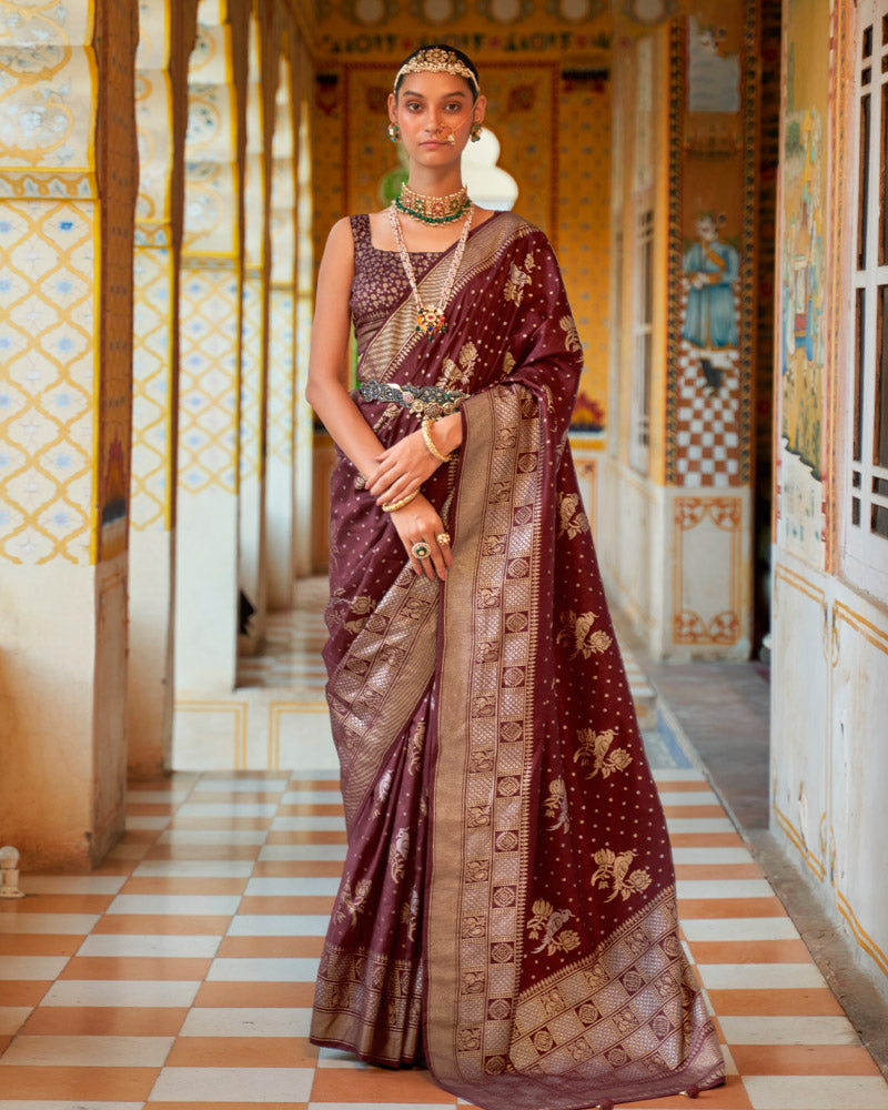 Cherrywood Floral Printed Saree With Unstitched Blouse