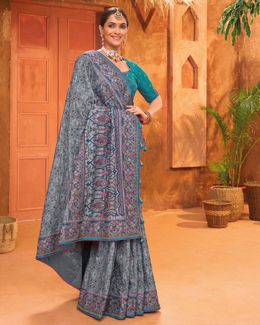 Grey Kachhi Work Cotton Silk Saree With Thread Embroidered Pallu
