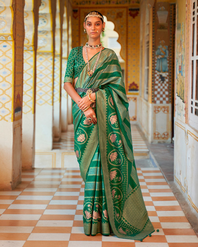 Dark Green Floral Printed Saree With Unstitched Blouse