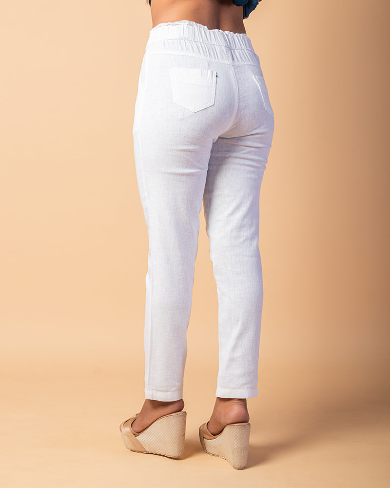 White Regular Fit Solid Pant For Women