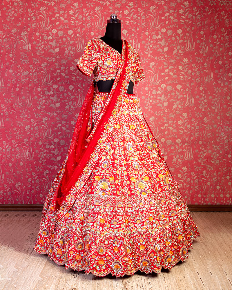 Heavy Red Bridal lehenga choli for bride with dupatta