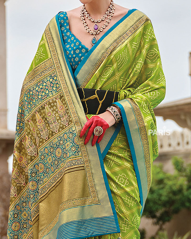 Green Bandhani Printed Silk Saree with Unstitched Blouse 03