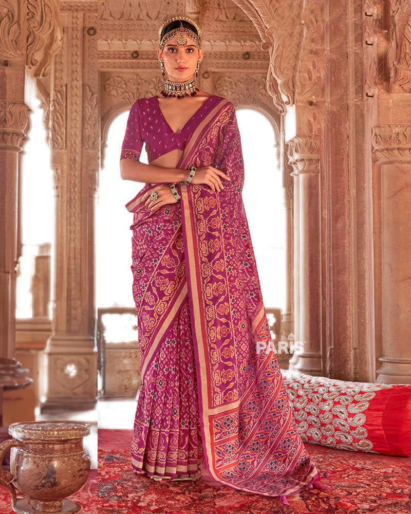 Rani Pink Patola Printed Saree with Golden Zari Border and Unstitched Blouse 01